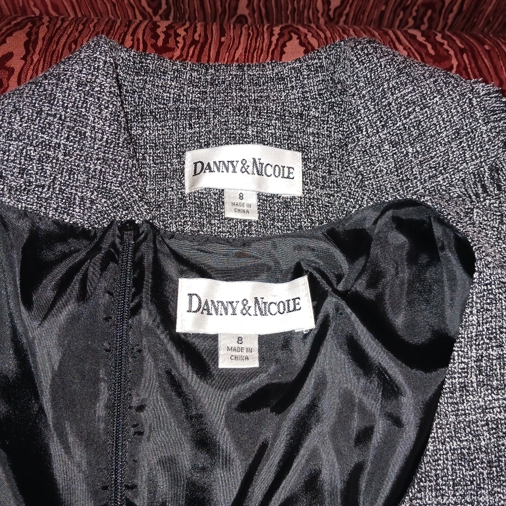 DANNY & NICOLE 2 Piece Black/Gray Long Sleeve 1 Button Ruffle Dress Suit 10 - Picture 11 of 16